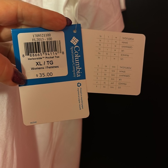 NWT Columbia pocket tshirt. White with blue/peach. XL. - Picture 5 of 15